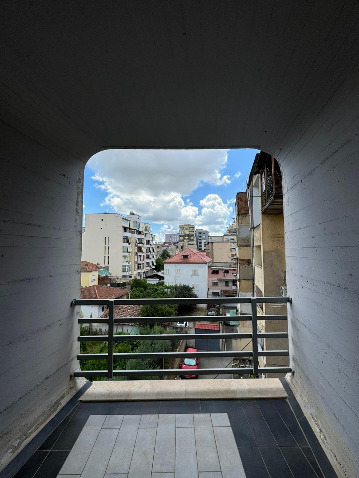 Diem Apartment Near Pazari I Ri Тирана Экстерьер фото